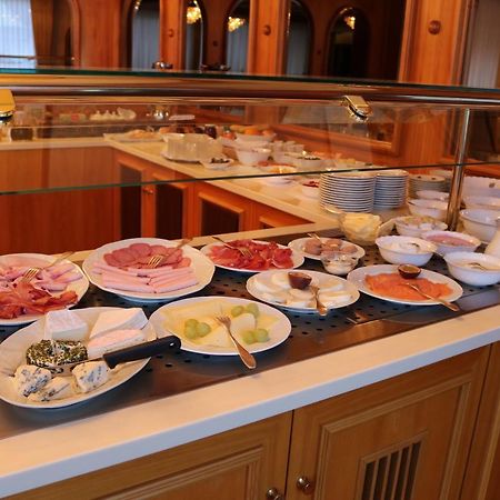 Zum Kranz Garni Hotel Bad Rippoldsau Kültér fotó