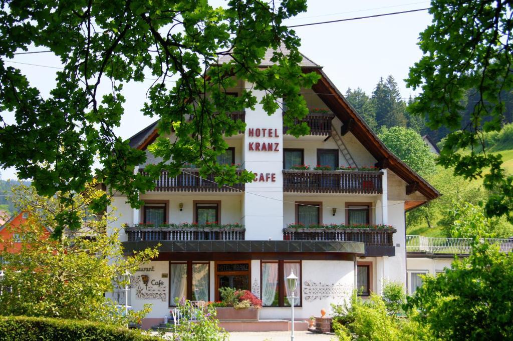 Zum Kranz Garni Hotel Bad Rippoldsau Kültér fotó