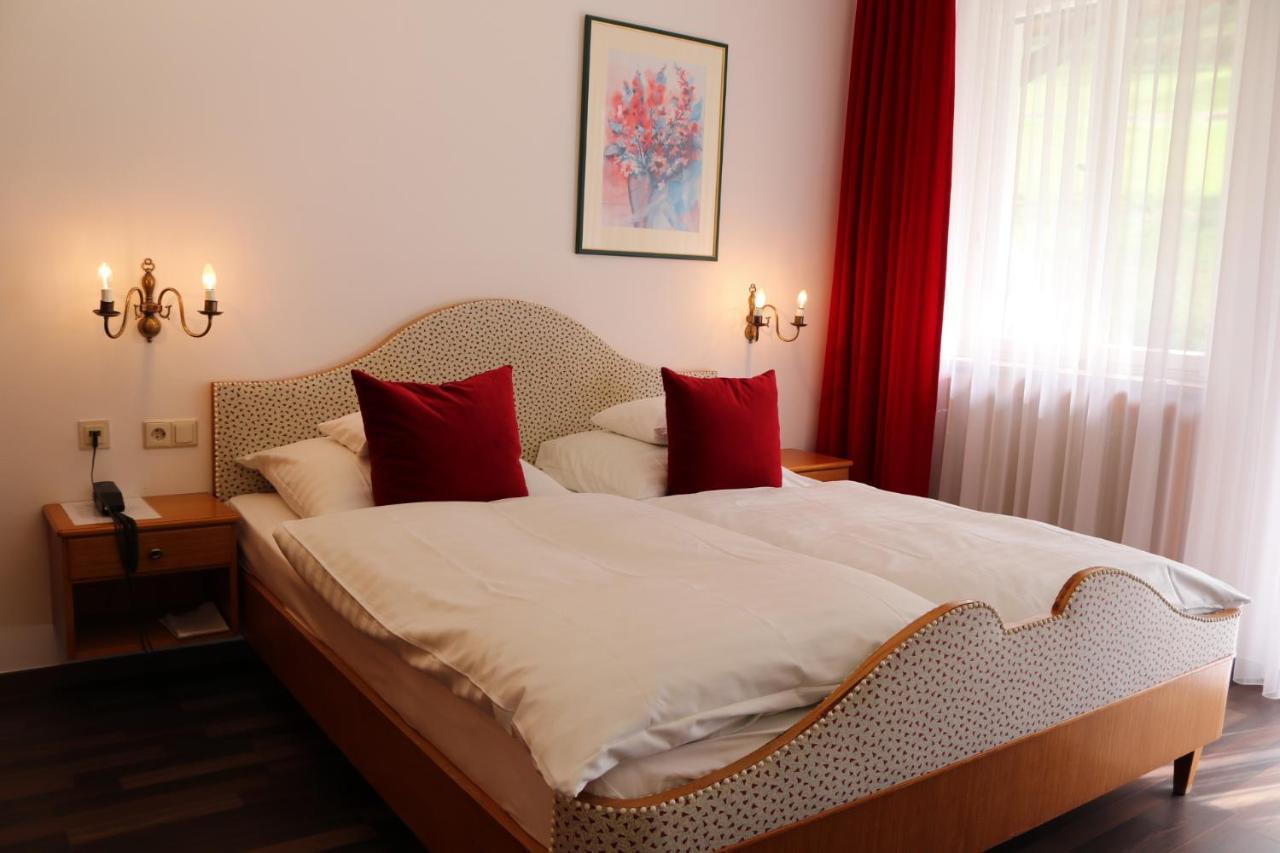 Zum Kranz Garni Hotel Bad Rippoldsau Kültér fotó